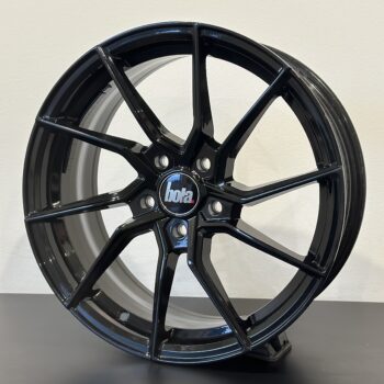 BOLA B25 7,5x17 ET42 5x108 CB72,6 Gloss Black