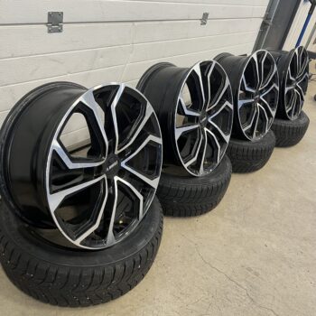 IT Wheels Ella 8x18 5x108 ET45 CB73,1 Gloss Black / Polished (Käytetty)